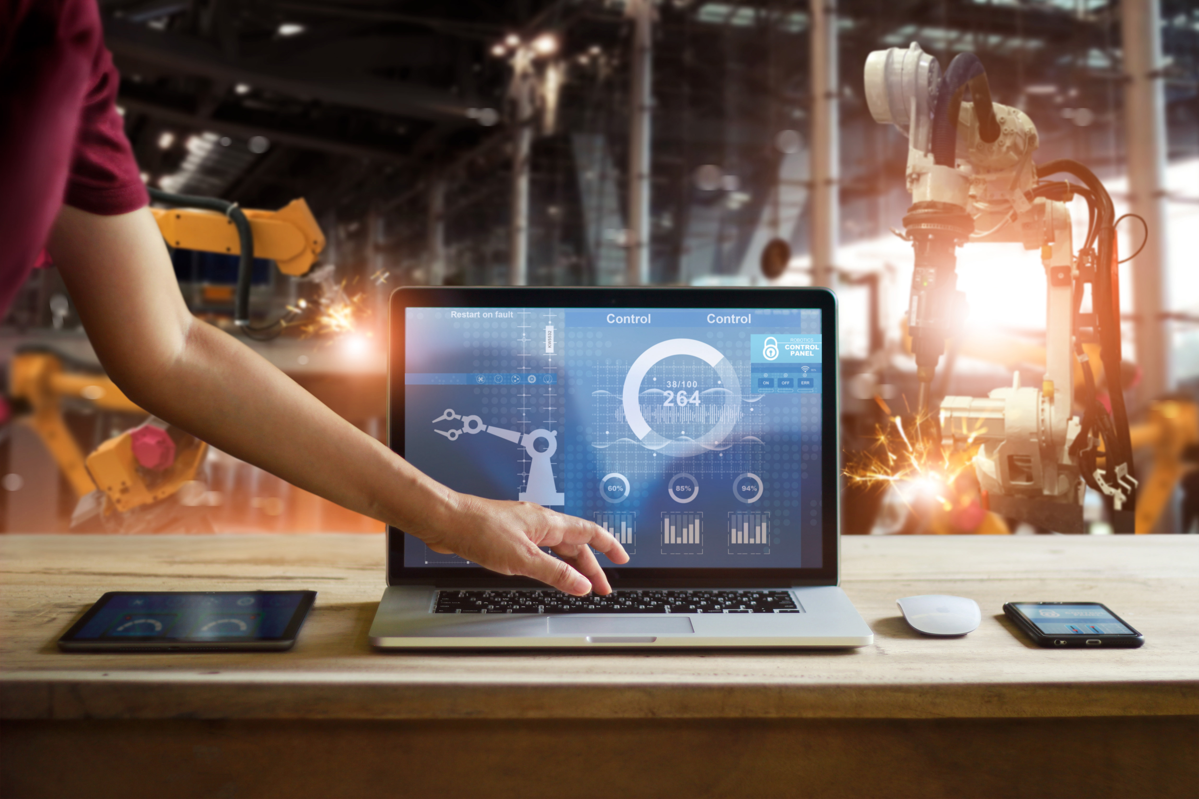 2022-PLM for Manufacturing-Scale at speed
